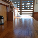 来々軒 - 店内