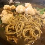 大衆中遊華食堂 八戒 - カリィ老麺 麺はこんな感じ〜