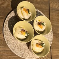 レ・ピコロ - 淡路玉葱のプリン 北海道産生ウニのせ 880円
                    ※写真は2人前を4つに取り分けてもらったもの
                    2019年12月20日夜