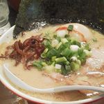 博多ラーメン 神楽 - 特製ラーメン￥850