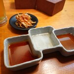 Horumon Sasaki Ke - タレ 奥の皿はお通しに出たネギのナムル
