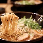 Kunekune - 麺リフト