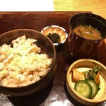 雨ニモマケズ - 炭焼き天然虎河豚の釜炊き御飯