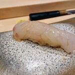 すし うえだ - ヒラメ