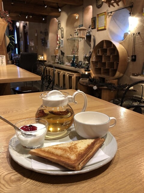 Car Den Cafe カーデンカフェ 黒笹 カフェ 食べログ