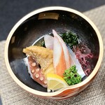 Ikedaya Sushi Kappouten - 蛸、白身魚の揚げ物、蟹、鯖、酢の物