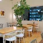 Moliere Cafe　降っても晴れても - 