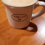 ミスター・バーク - フリードリンクで珈琲を