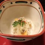 鶴代 - 