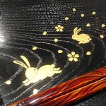 Tsukiatari - 漆器の御盆には、兎ちゃん！！！