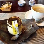 百楽荘 - 生プリンとコーヒー