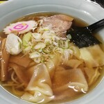 Ri yuu hou - ワンタン麺720円