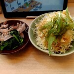 大戸屋 - ほうれん草のおひたし＆シャキシャキキャベツ