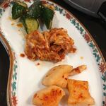 Yakiniku Jukusei Niku no Ooyama - キムチの全部盛り