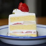 パティスリー アヴァロン - ショートケーキ