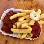 WITTY`S Organic Food - 料理写真:Currywurst mit Darm, Pommes♪