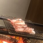 温石 - 赤座海老は軽く炭焼きで