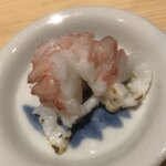 温石 - 半生の赤座海老。薬味は無し。海老の旨味がダイレクトに伝わります