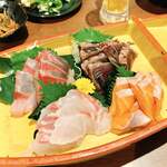 Kaji Nichou - 富山湾の鮮魚4種舟盛り合わせ