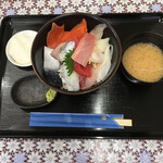 発寒かねしげ鮮魚店 - 2019年11月 海鮮丼ワイルド 1200円（税込）