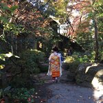 山ばな平八茶屋 - 披露宴席から、出てこられました