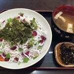 Ebisuya - 紀州名物しらす丼