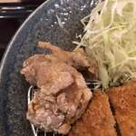 Kodawari Tonkatsu Icchou - サービスの唐揚げ