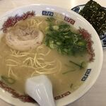 １８ラーメン - ラーメンとおにぎり430円