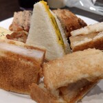 サンドッグイン神戸屋 八重洲店 - 