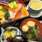 海老勢 - ちらし寿司　1800円