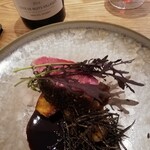 Point - 迫力の鴨と赤グラス