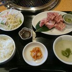 Yakiniku Ushiwaka - 