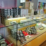 丸峰庵 - 店内