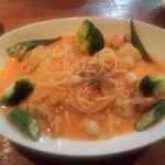 ツドイ - ホタテのトマトクリームパスタ