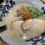 麪家ひばり - こってり(背脂入り)