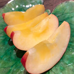 オステリア セーザモ - 軌跡のリンゴ