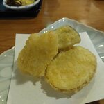 天ぷら処　天々 - 「さくら」の天ぷら2皿目、鶏むね肉、ナス、ジャガイモ