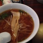 家縁 - ラーメンは醤油！少し小さめですよ♪