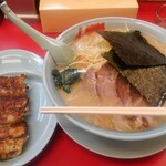 Yamaokaya Yamagata Nishida Ten - 醤油ネギチャーシュー麺(大盛)+餃子