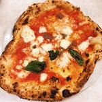 ピッツエリア エ トラットリア ダ イーサ