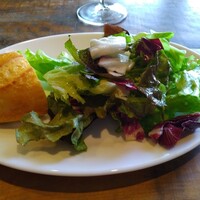 ラディカーレ - パンとサラダ