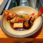 小魚料理 とみ助 - メイン料理は超高級魚きんき(キチジ)の煮付けです。
      品の良い魚に品の良い味付け。「最高でした‼️」＼(^o^)／