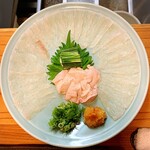 小魚料理 とみ助 - 見事な身と肝の美しさをご覧あれ‼️＼(^o^)／