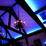 喫茶 ソワレ - 天井まで青く深く。