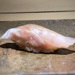 菊鮨 - 白甘鯛（平戸）・・高級魚。脂がのりとても美味しい。