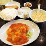 海南飯店 - 海老チリ定食