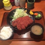 とんかつ かつ吉 - 美明豚180gジューシーロースかつ定食