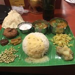 インド食堂ワナッカム - ベジミールス1000円！
            ハートランド450円！