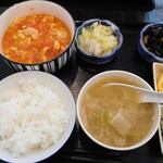 お食事処 味華 - 海老玉子トマト炒め定食