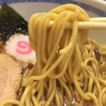 たけちゃんにぼしらーめん - 麺リフト